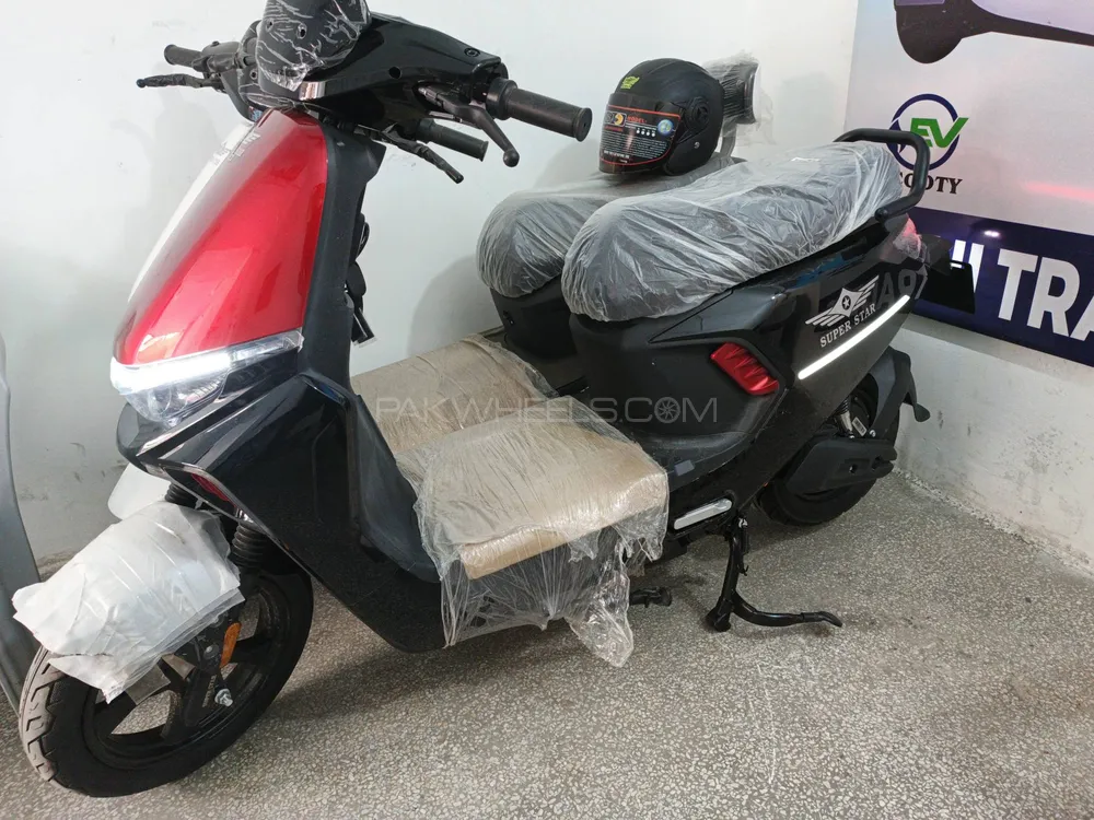 Super Star Scooty EV 2025 for Sale Image-1