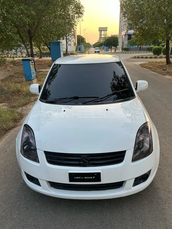 Suzuki Swift 2011 for Sale in Lahore Image-1