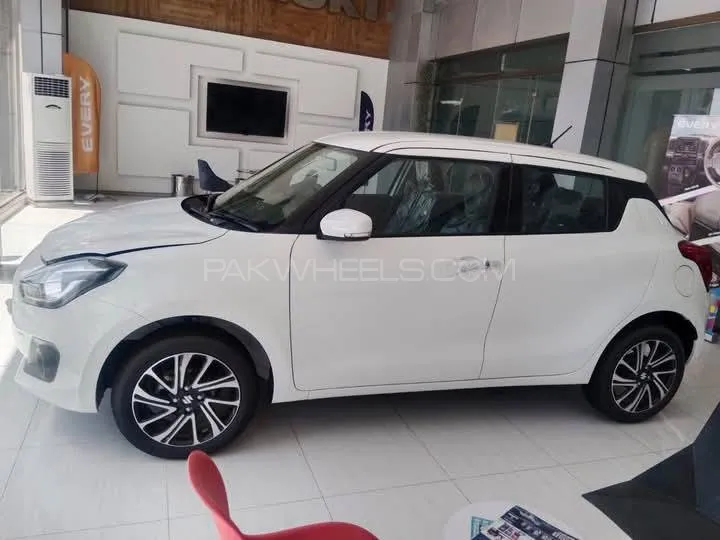 Suzuki Swift 2025 for Sale in Karachi Image-1