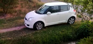 Suzuki Swift DLX Automatic 1.3 2017 for Sale