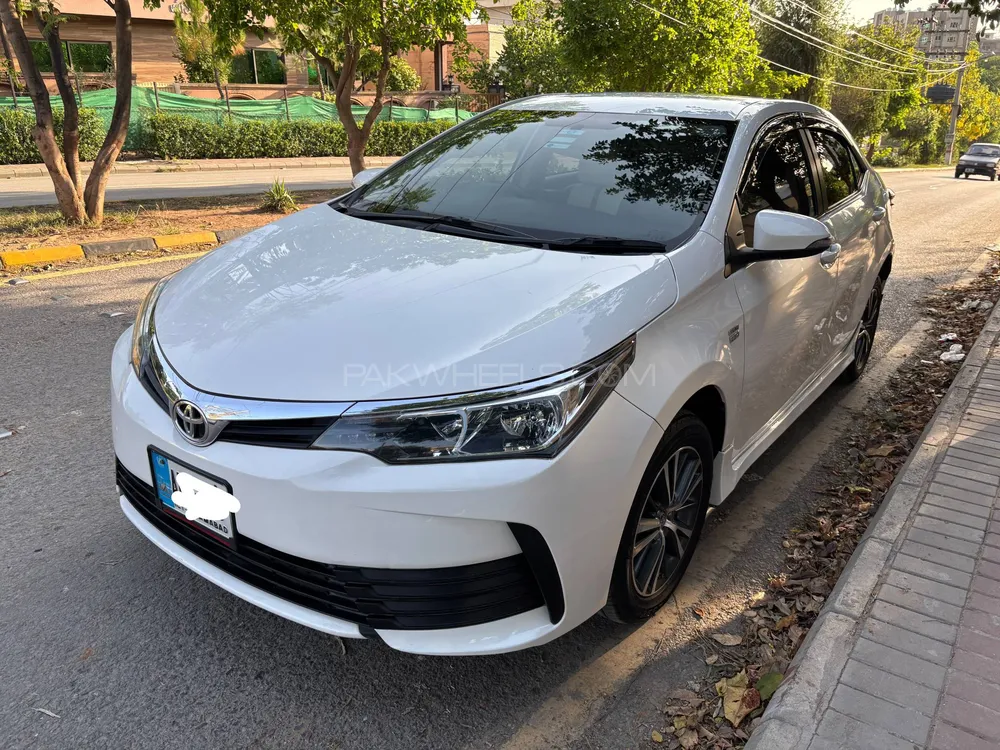 Toyota Corolla 2020 for Sale in Islamabad Image-1