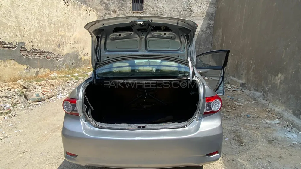 Toyota Corolla 2012 for Sale in Hassan abdal Image-1