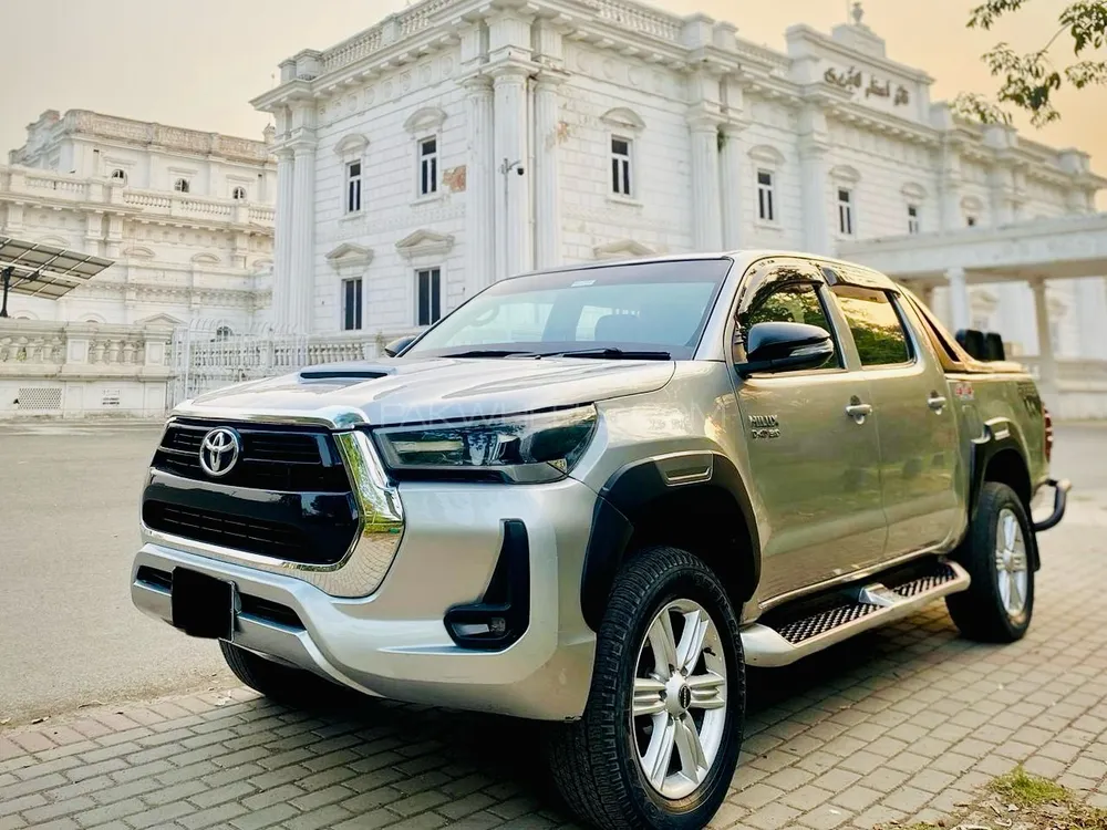 Toyota Hilux 2014 for Sale in Lahore Image-1
