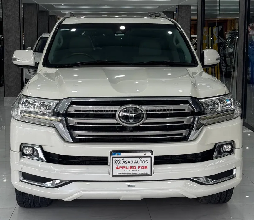 Toyota Land Cruiser 2017 for Sale in Islamabad Image-1