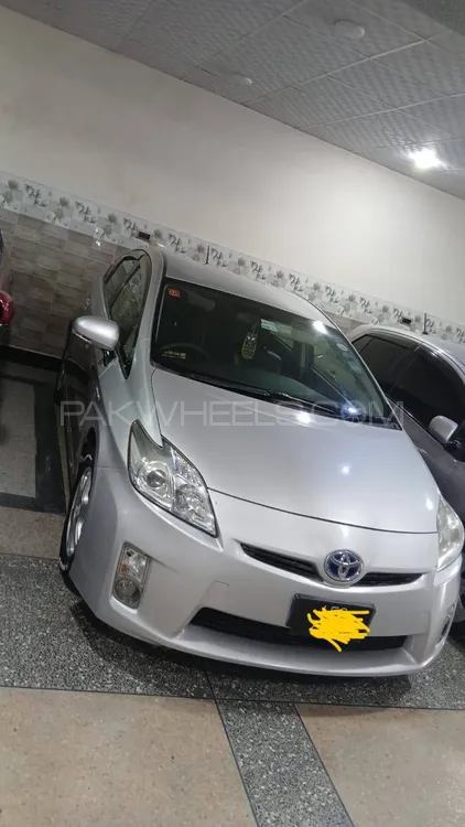 Toyota Prius 2010 for Sale in Islamabad Image-1