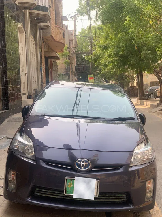 Toyota Prius 2011 for Sale in Faisalabad Image-1