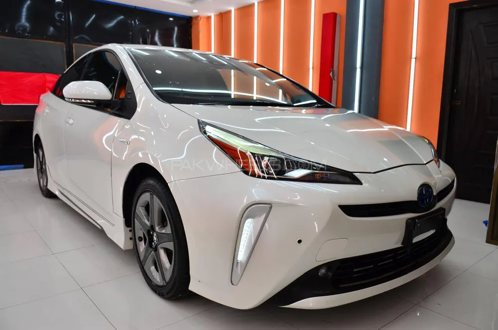 Toyota Prius 2020 for Sale in Islamabad Image-1