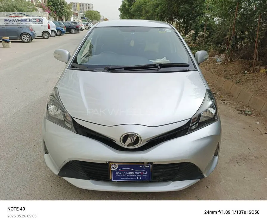 Toyota Vitz 2016 for Sale in Karachi Image-1