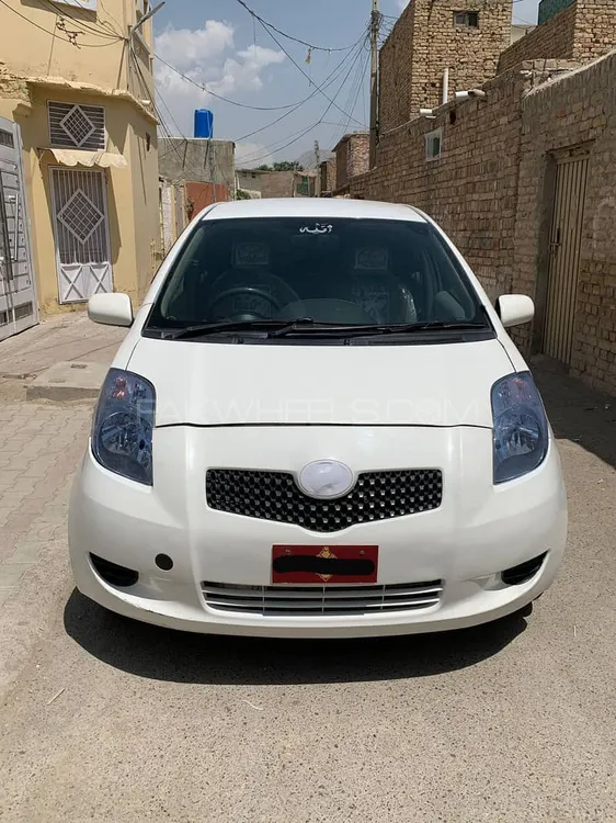 Toyota Vitz 2007 for Sale in Quetta Image-1