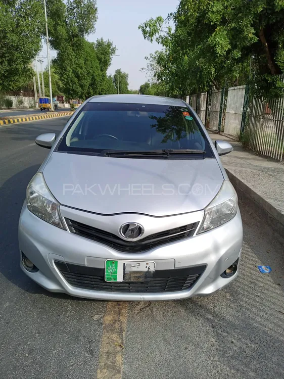 Toyota Vitz 2016 for Sale in Bahawalpur Image-1