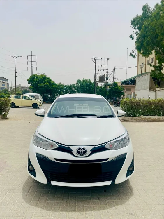 Toyota Yaris Sedan 2021 for Sale in Karachi Image-1