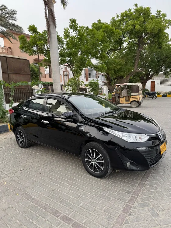 Toyota Yaris Sedan 2021 for Sale in Karachi Image-1
