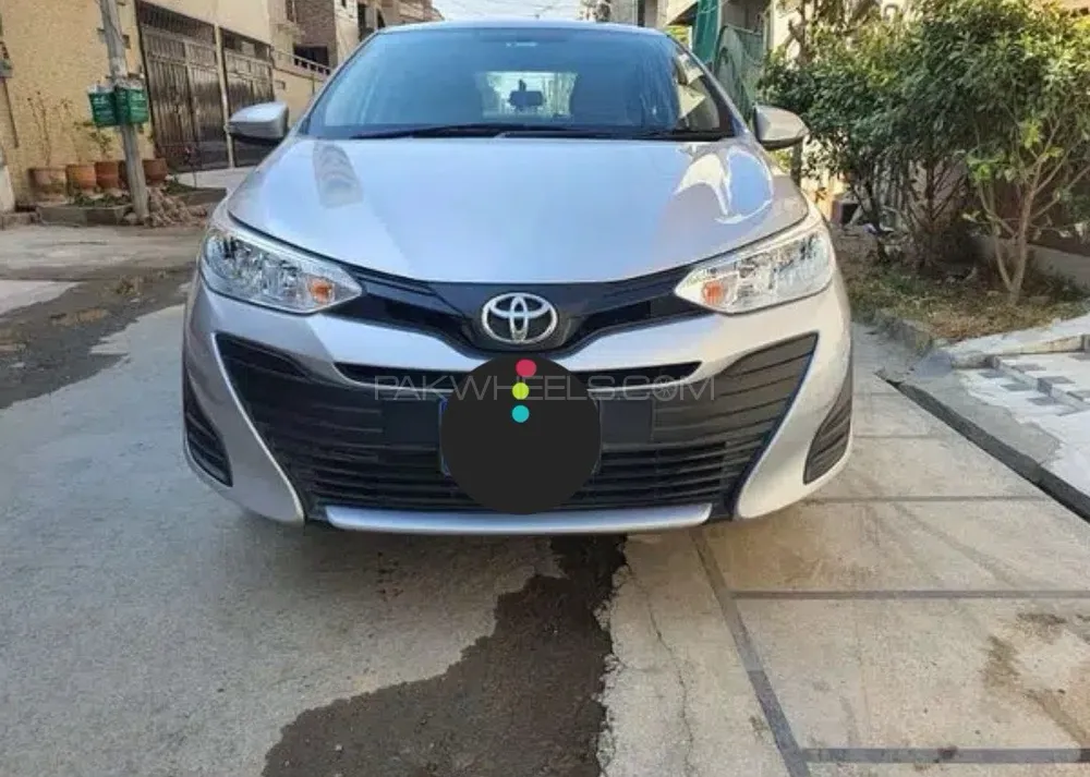 Toyota Yaris Sedan 2021 for Sale in Lahore Image-1
