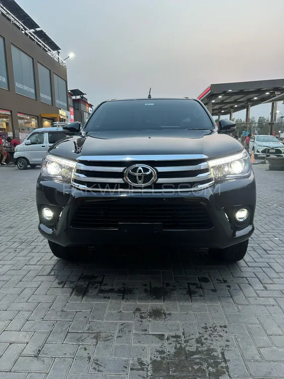 Toyota Hilux 2021 for Sale in Lahore Image-1