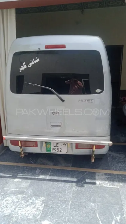 Daihatsu Hijet 2017 for Sale in Pir mahal Image-1