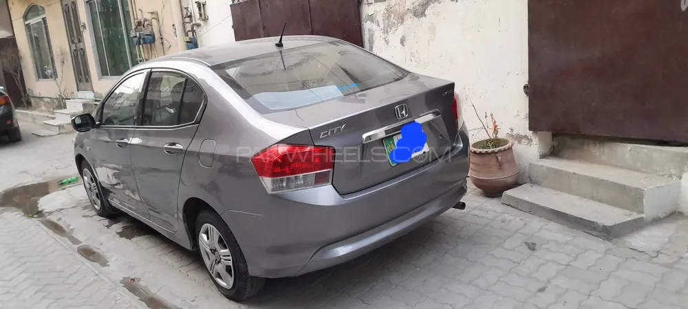 Honda City 2011 for Sale in Lahore Image-1