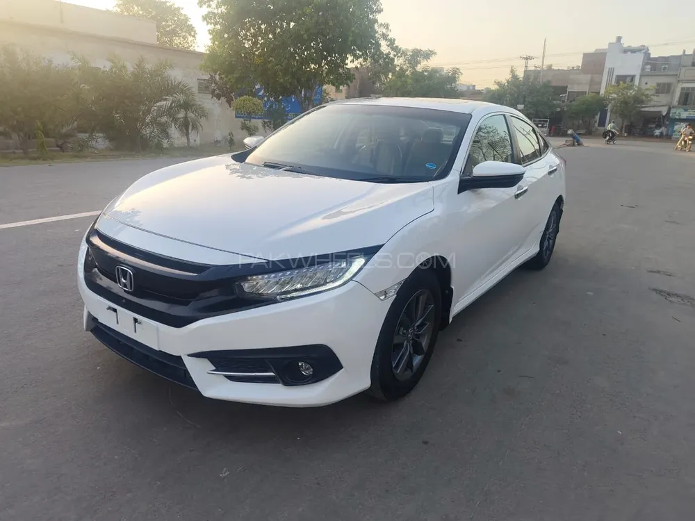Honda Civic 2020 for Sale in Okara Image-1
