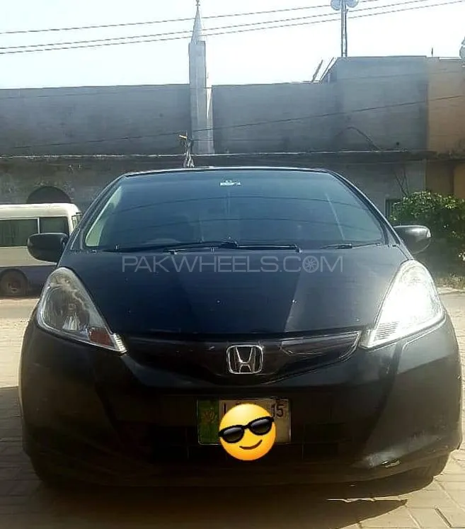 Honda Fit 2011 for Sale in Lahore Image-1