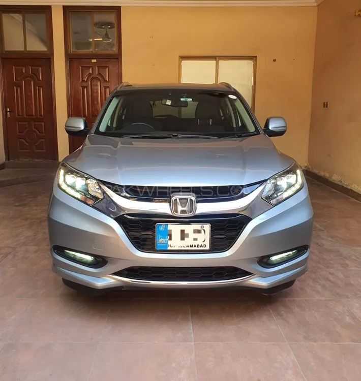 Honda Vezel 2015 for Sale in Lahore Image-1
