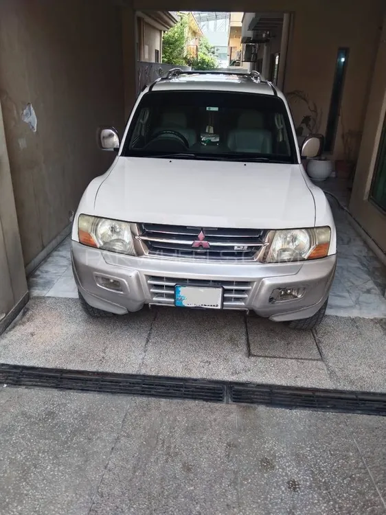 Mitsubishi Pajero 2006 for Sale in Islamabad Image-1