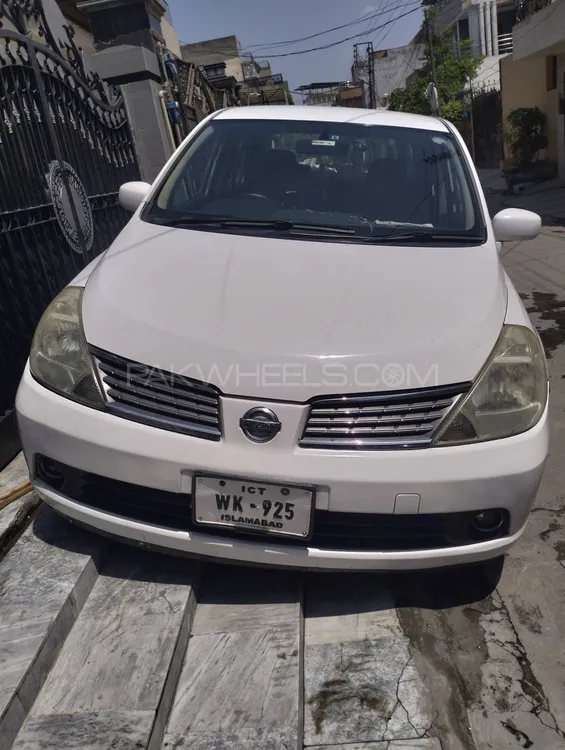 Nissan Tiida 2008 for Sale in Lahore Image-1