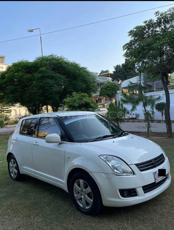 Suzuki Swift 2018 for Sale in Islamabad Image-1