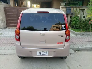 Daihatsu Mira Custom L 2011 for Sale