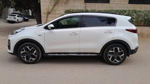 Sportage awd 2020
Registered 2021
Mileage 18000
Original 
Demand 6850
