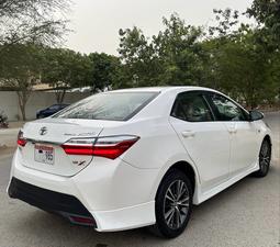 TOYOTA COROLLA ALTIS X 1.6 AUTOMATIC NEW SHAPE (1600cc)
Model 2021 || Registered 2021
Only 36,000 KM
SUPER WHITE Color
Left Side 2 pcs and Right Side 1 pc Repainted on Scratches 
Company Maintained 
AUTOMATIC Transmission
ORIGINAL X NEW SHAPE
Original ALPINE TV
Just like Brand New
READY DELIVERY 
EXCHANGE POSSIBLE WITH ANY CAR

For inspection
Available at SUPREME CARS
Plot # 151/F,Under Imam heights,Shop no.1&2, Main Khalid Bin Walid Rd, Karachi, Sindh 75400

|  Premium Cars  |  Best Prices  |  Optimum Performance | 
#Supremecarsgang