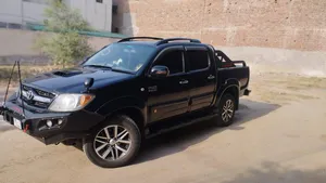 Toyota Hilux D-4D Automatic 2006 for Sale
