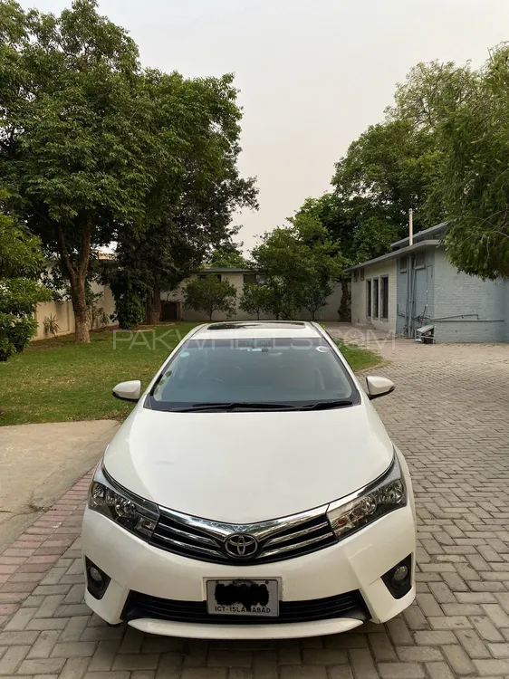 Toyota Corolla 2015 for Sale in Lahore Image-1
