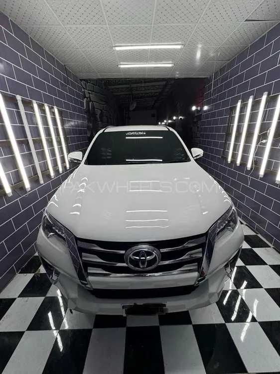 Toyota Fortuner 2018 for Sale in Karachi Image-1