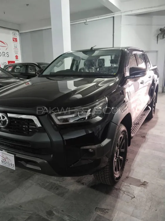 Toyota Hilux 2025 for Sale in Lahore Image-1