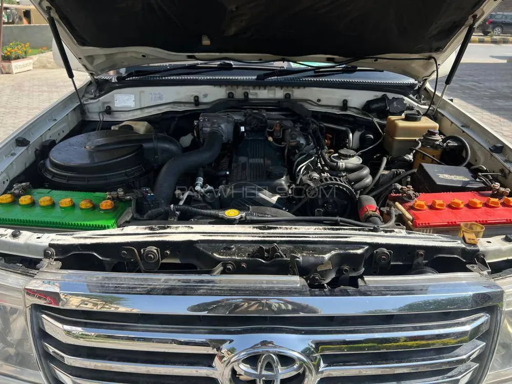 Toyota Land Cruiser 1998 for Sale in Attock Image-1