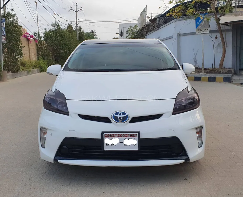 Toyota Prius 2013 for Sale in Karachi Image-1