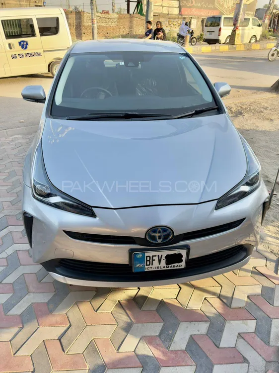 Toyota Prius 2020 for Sale in Islamabad Image-1