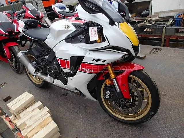 Yamaha YZF-R1 2022 for Sale Image-1