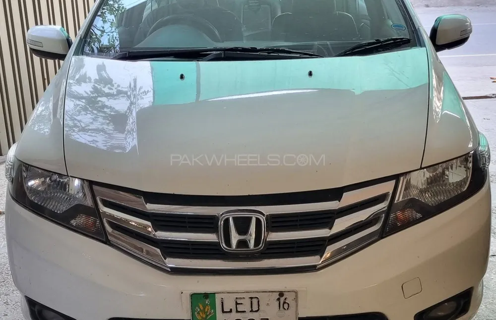 Honda City 2016 for Sale in Faisalabad Image-1
