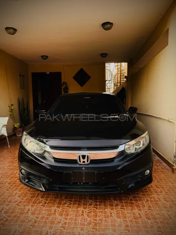 Honda Civic 2017 for Sale in Karachi Image-1