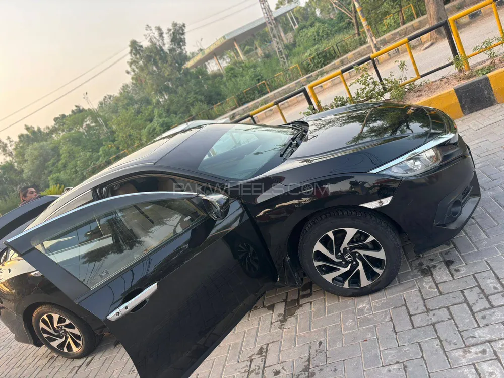 Honda Civic 2018 for Sale in Rawalpindi Image-1