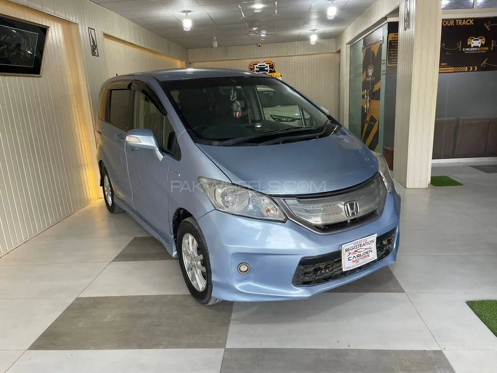 Honda Freed 2014 for Sale in Sukkur Image-1