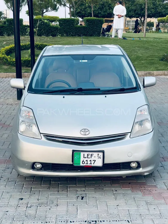 Toyota Prius 2006 for Sale in Islamabad Image-1
