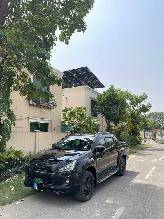 Isuzu D-Max 2021 for Sale in Lahore Image-1