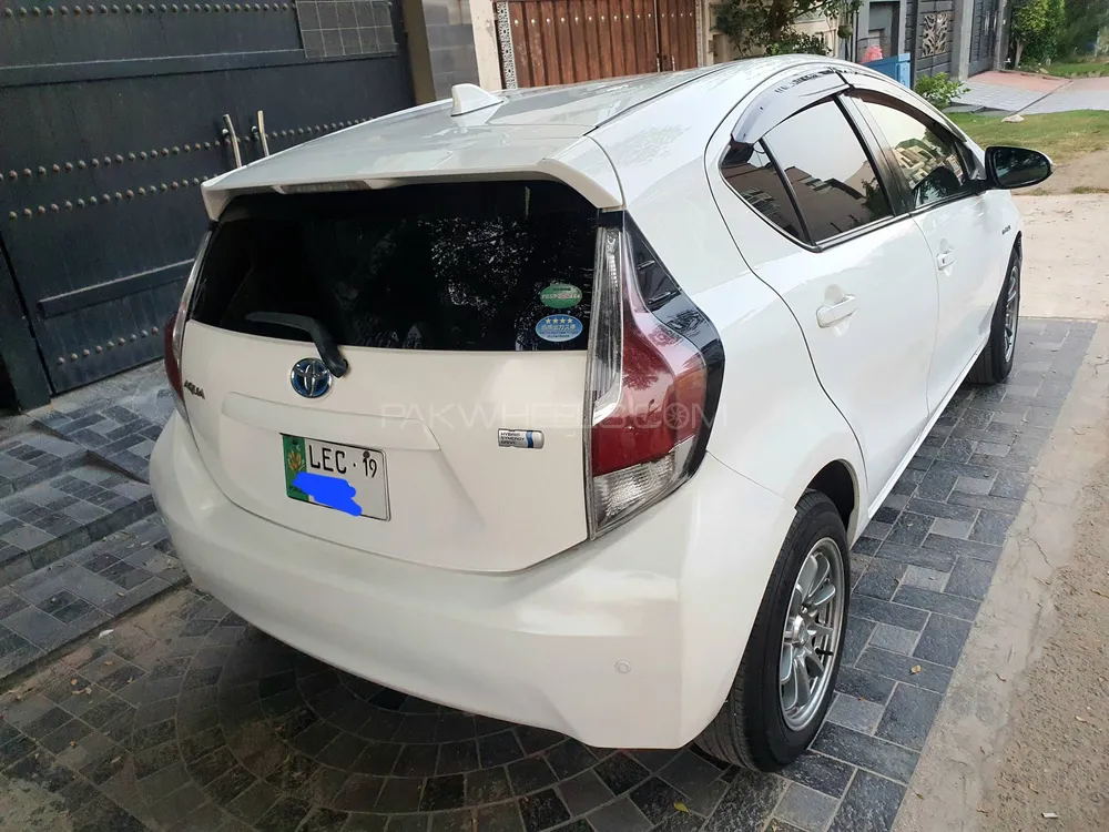 Toyota Aqua 2015 for Sale in Lahore Image-1