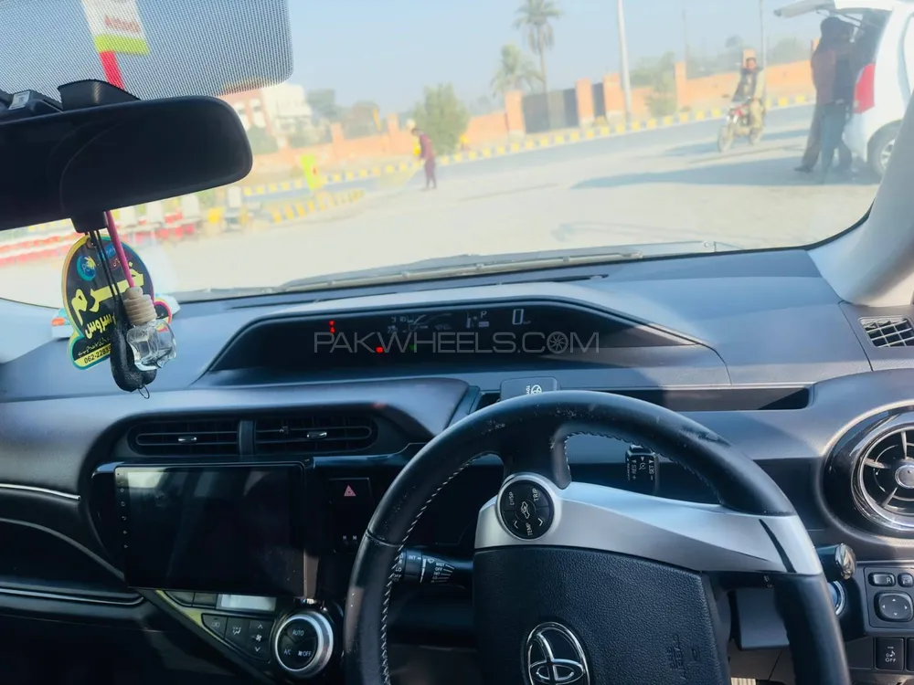 Toyota Aqua 2015 for Sale in Bahawalpur Image-1