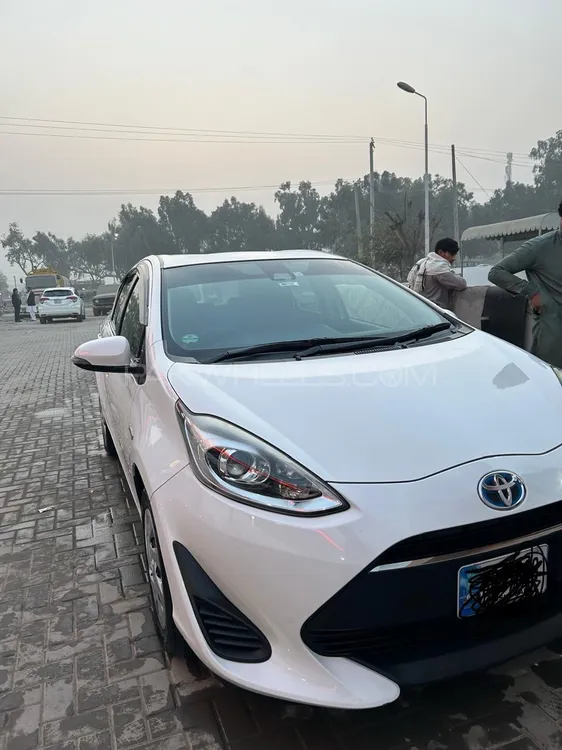 Toyota Aqua 2018 for Sale in Islamabad Image-1