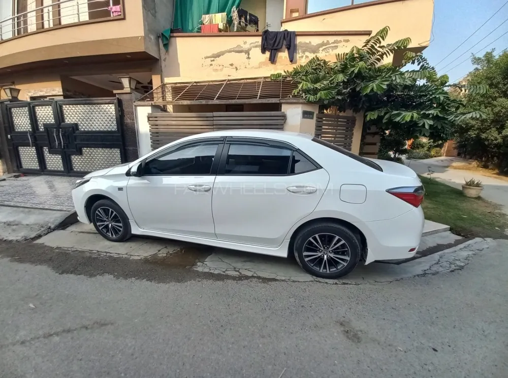 Toyota Corolla 2019 for Sale in Pak pattan sharif Image-1