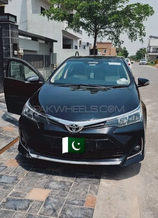 Toyota Corolla 2020 for Sale in Lahore Image-1