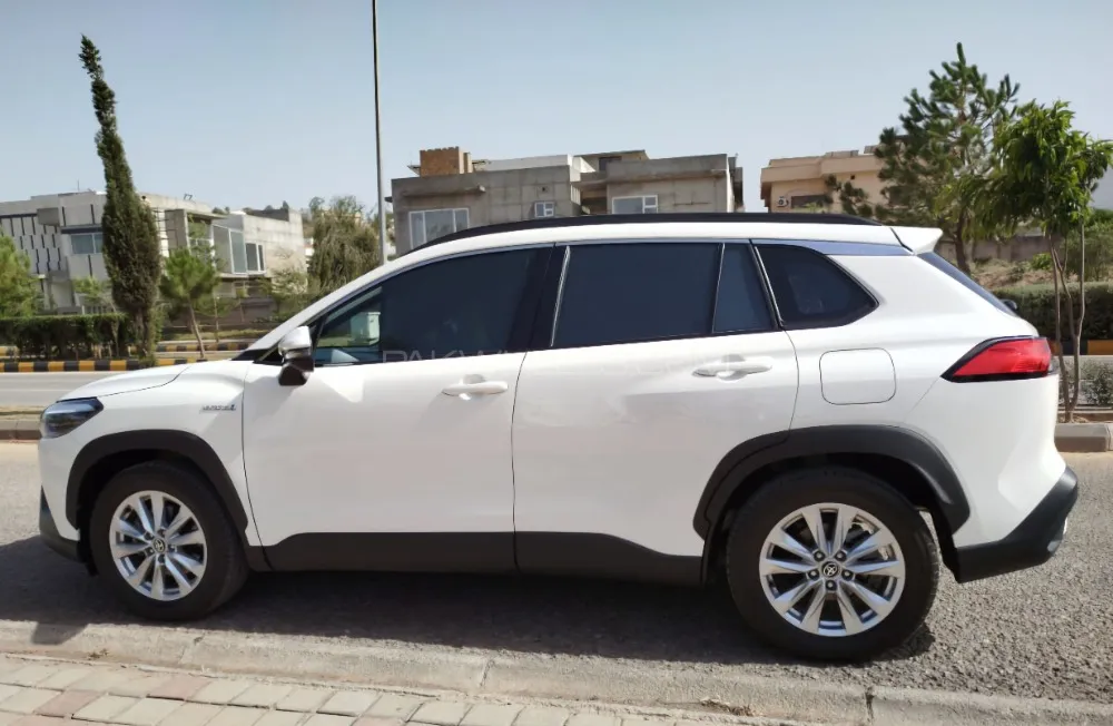 Toyota Corolla Cross 2024 for Sale in Islamabad Image-1