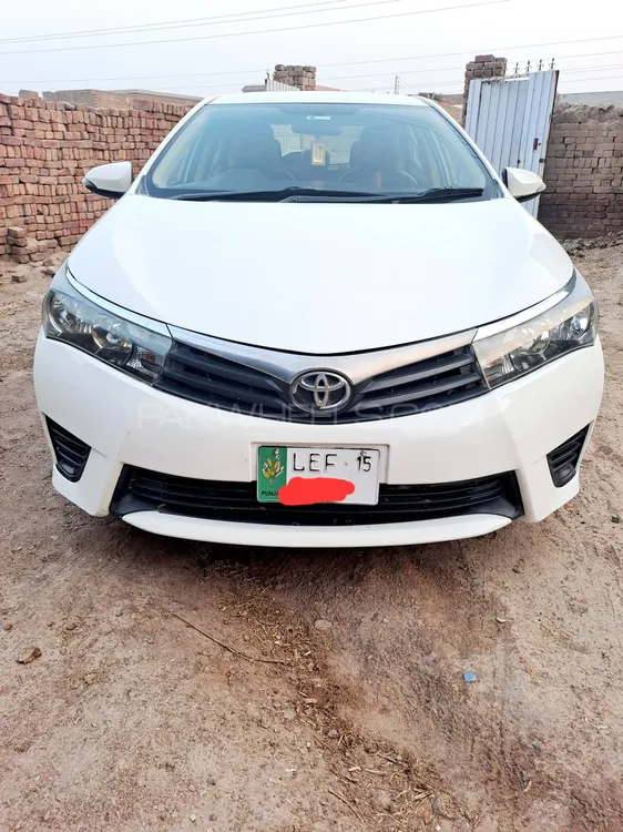 Toyota Corolla 2015 for Sale in Faisalabad Image-1
